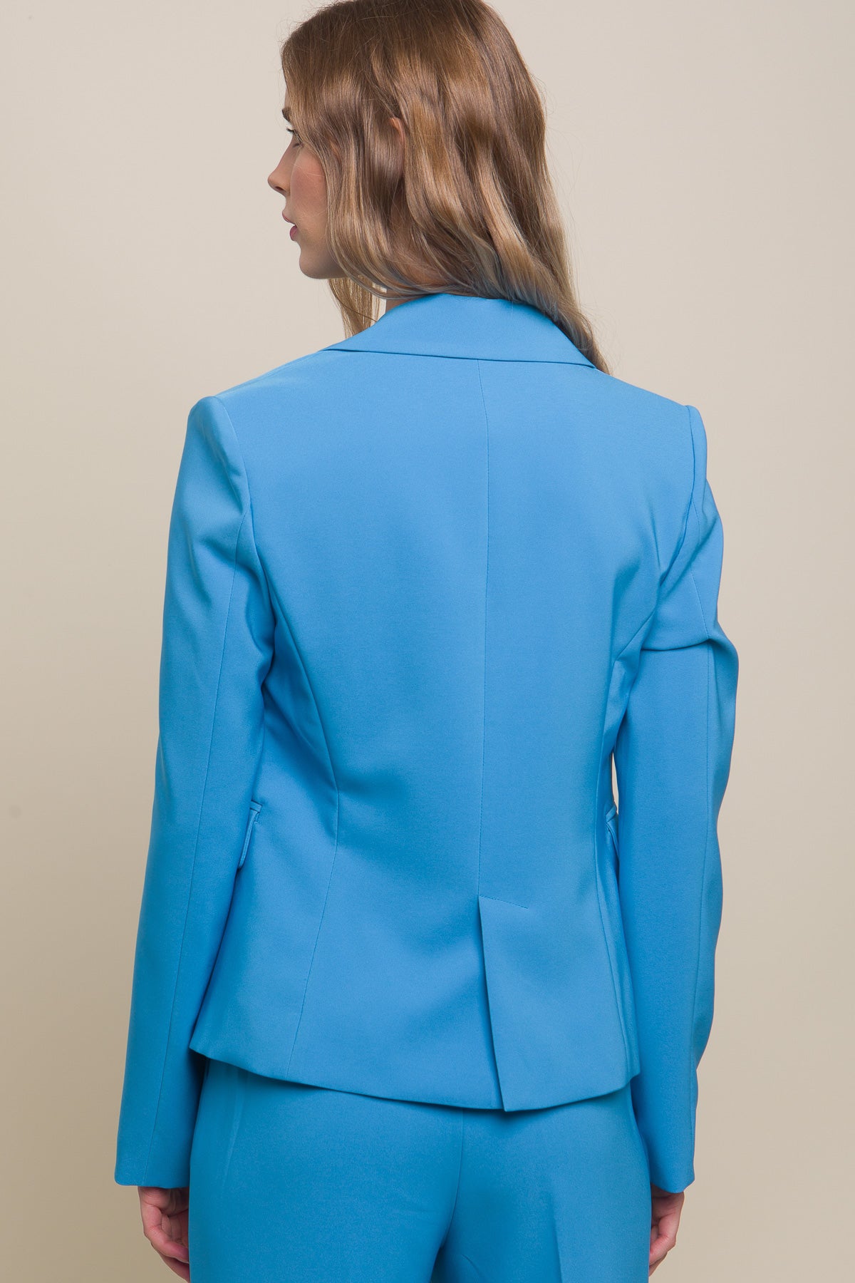 Single Button Closures Vertigo Blazer